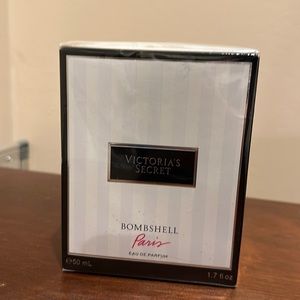 Victoria’s Secret Bombshell Paris